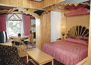 Brightland Hotel Shimla 3*,  India